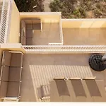Hébergement de vacances Elegant 3-bed House W Jacuzzi, Sea Views & Lift