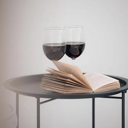 Elegant 3-bed House W Jacuzzi, Sea Views & Lift المليحة