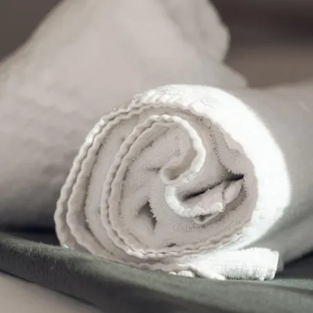 Elegant 3-bed House W Jacuzzi, Sea Views & Lift * المليحة