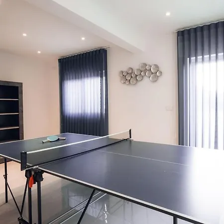 Elegant 3-bed House W Jacuzzi, Sea Views & Lift * Mellieħa