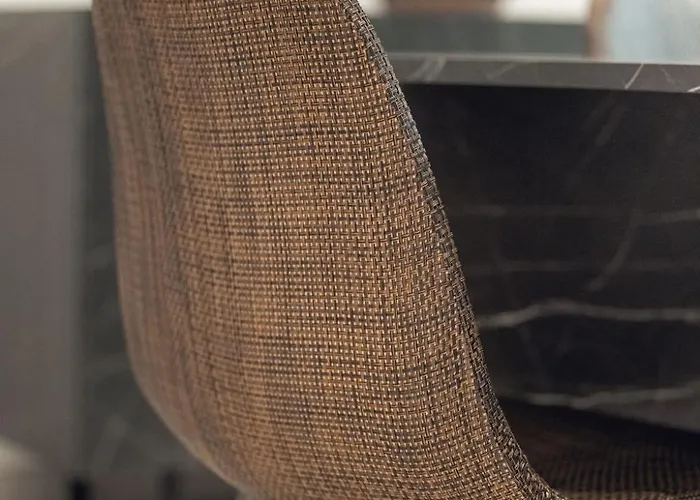 Elegant 3-bed House W Jacuzzi, Sea Views & Lift Casa de Férias *