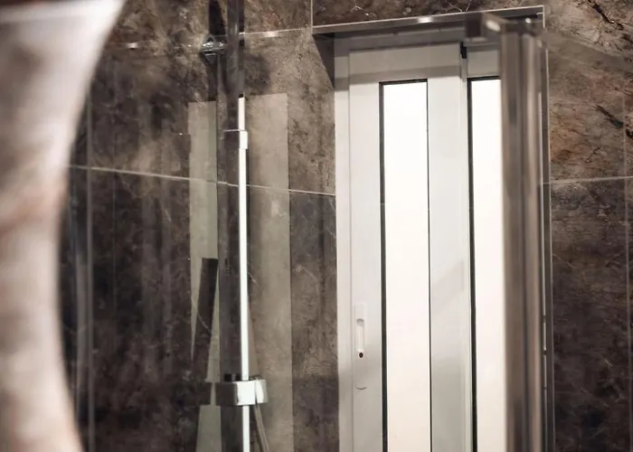 Casa de Férias Elegant 3-bed House W Jacuzzi, Sea Views & Lift