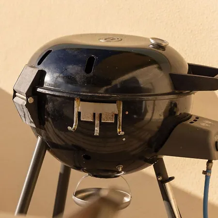 Case de vacanță Elegant 3-bed House W Jacuzzi, Sea Views & Lift *